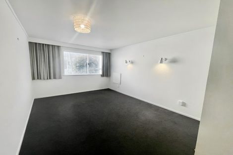 Photo of property in Grafon Court Flats, 53u2 Grafton Road, Roseneath, Wellington, 6011
