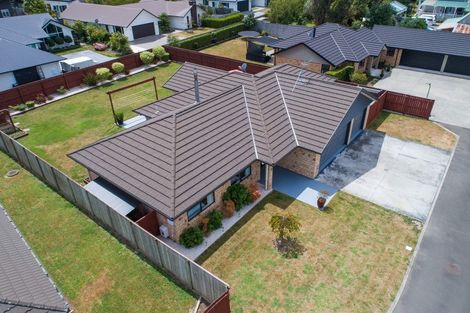 Photo of property in 2a Galea Grove, Kelvin Grove, Palmerston North, 4414