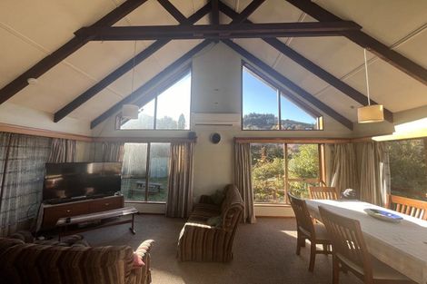 Photo of property in 14 Arawata Terrace, Fernhill, Queenstown, 9300