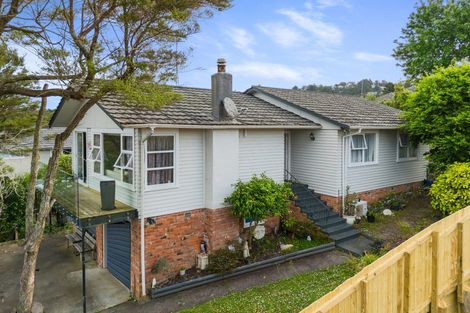 Photo of property in 91 Stottholm Road, Titirangi, Auckland, 0604