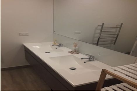 Photo of property in 5b Melia Place, Stanmore Bay, Whangaparaoa, 0932