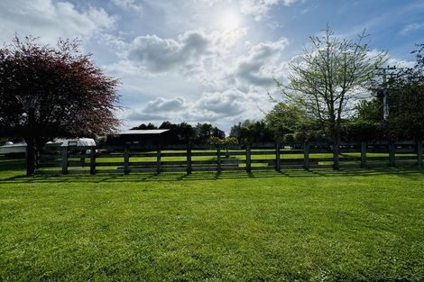 Photo of property in 2 Flemington Road, Aramoho, Whanganui, 4584