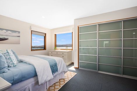 Photo of property in 14 The Crowsnest, Whitby, Porirua, 5024