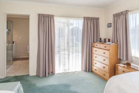 Photo of property in 49a Gordon Place, Levin, 5510