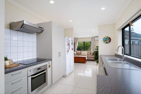 Photo of property in 20 Pyramid Place, Glen Eden, Auckland, 0602