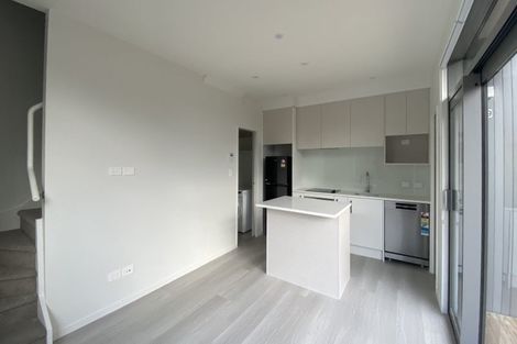 Photo of property in 9/2 Moor Avenue, Te Atatu Peninsula, Auckland, 0610