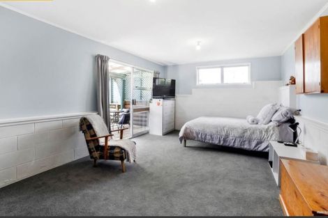 Photo of property in 4 Hatherlow Street, Glenfield, Auckland, 0629