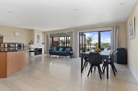 Photo of property in 35 Toroa Street, Torbay, Auckland, 0630