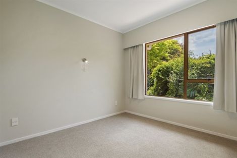 Photo of property in 17 Kororo Street, Northcote, Auckland, 0627