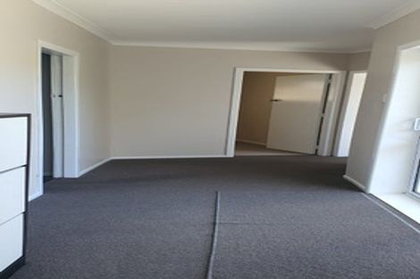 Photo of property in 62 Taylor Terrace, Tawa, Wellington, 5028