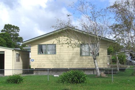 Photo of property in 40a Harrington Road, Henderson, Auckland, 0610