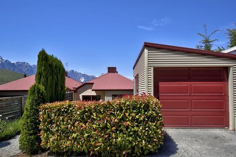 Photo of property in 21 Highview Terrace, Queenstown, 9300