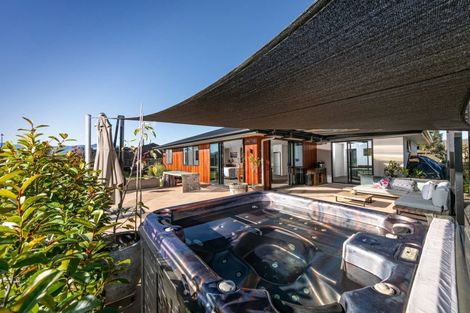 Photo of property in 73 Frye Crescent, Albert Town, Wanaka, 9305