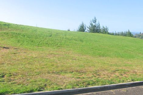 Photo of property in 4 Ohuka Place, Whitianga, 3510