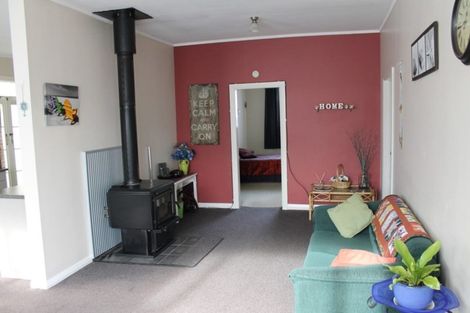 Photo of property in 135 Queen Street, Westport, 7825