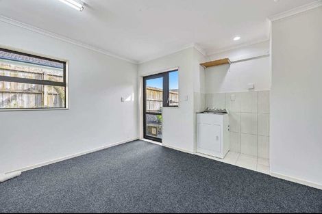 Photo of property in 10 Bonny Crescent, Massey, Auckland, 0614