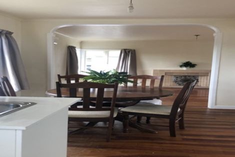 Photo of property in 131 Ocean View Road, Hillcrest, Auckland, 0627