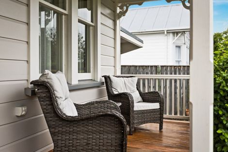 Photo of property in 81 Nelson Crescent, Napier South, Napier, 4110