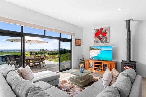 Photo of property in 36 Mclean Road, Waipu, 0582