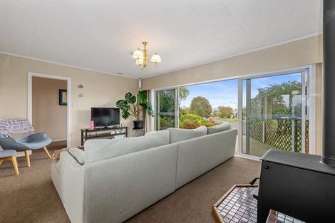 Photo of property in 1 Ngatuku Place, Tokoroa, 3420