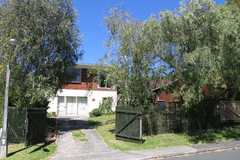 Photo of property in 129 Kia Ora Road, Beach Haven, Auckland, 0626