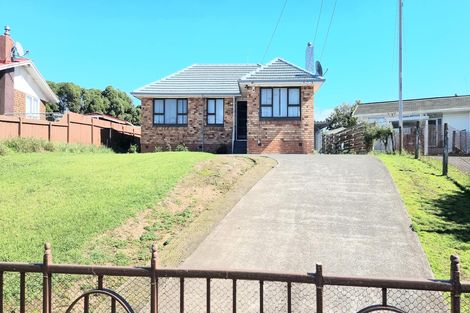 Photo of property in 13 Geoffrey Place, Mangere East, Auckland, 2024