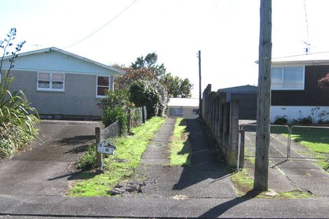 Photo of property in 1/13 Hamurana Place, Te Atatu Peninsula, Auckland, 0610