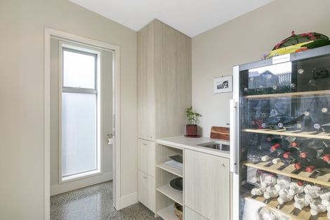 Photo of property in 7 Lakshmi Place, Khandallah, Wellington, 6035