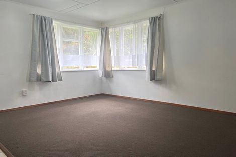 Photo of property in 388-390 George Street, Stokes Valley, Lower Hutt, 5019