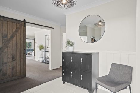 Photo of property in 15 Rochester Place, Bethlehem, Tauranga, 3110