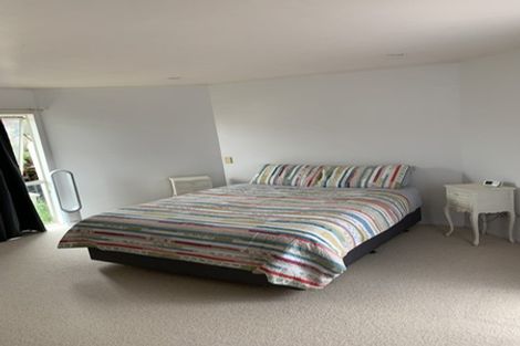 Photo of property in 5 Tokay Place, Huapai, Kumeu, 0810