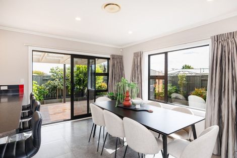 Photo of property in 49 Balrickard Way, Milson, Palmerston North, 4414