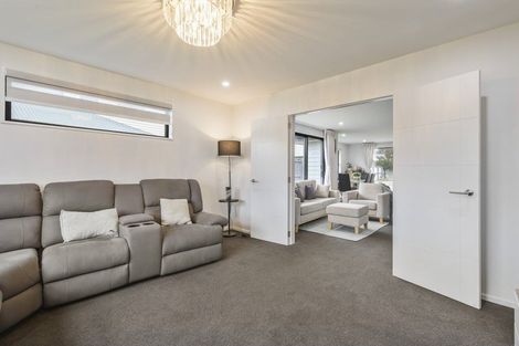 Photo of property in 11 Clonbunny Close, Rolleston, 7614