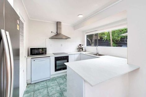 Photo of property in 1/11 Foley Place, Torbay, Auckland, 0632