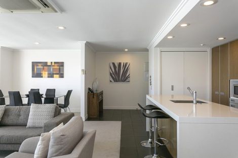 Photo of property in 225 Lake Terrace, Waipahihi, Taupo, 3330