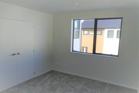 Photo of property in 5 Fowler Street, Northcote, Auckland, 0627