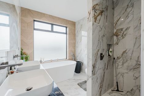 Photo of property in 275 Racecourse Road, Cambridge, 3493