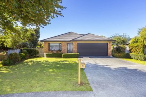 Photo of property in 5 Messines Avenue, Trentham, Upper Hutt, 5018
