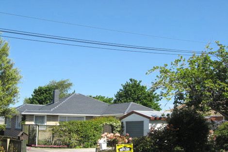 Photo of property in 14 Farquhars Road, Redwood, Christchurch, 8051