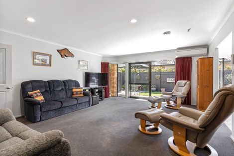 Photo of property in 15 Nicole Place, Papamoa Beach, Papamoa, 3118