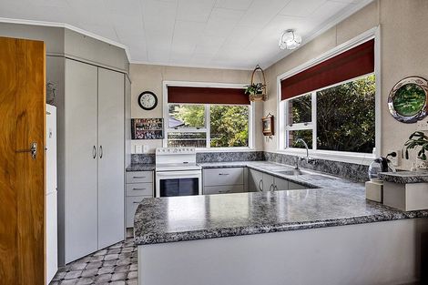 Photo of property in 55 Broadway, Stratford, 4332