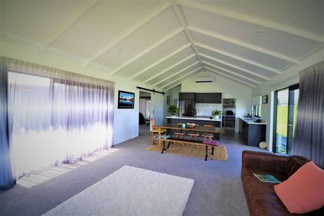 Photo of property in 70 Leeward Drive, Whitianga, 3510