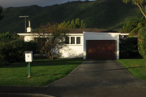 Photo of property in 9 Oriwa Street, Waikanae, 5036