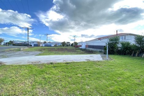 Photo of property in 12a&b Hughson Street, Waitara, 4320