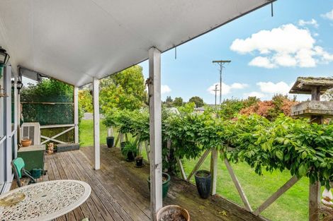 Photo of property in 11 Sandown Street, Waihola, Milton, 9073