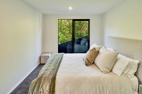 Photo of property in 17 Ara Toutouwai, Karori, Wellington, 6012