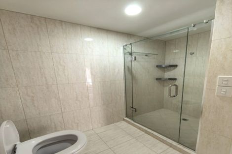 Photo of property in 71 Rising Parade, Fairview Heights, Auckland, 0632