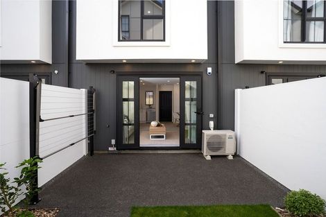 Photo of property in 3/106 Peterborough Street, Christchurch Central, Christchurch, 8013