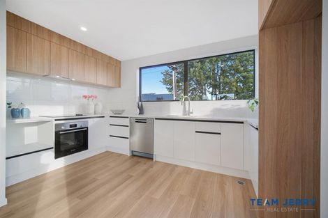 Photo of property in 2/2 Fairview Road, Papatoetoe, Auckland, 2025