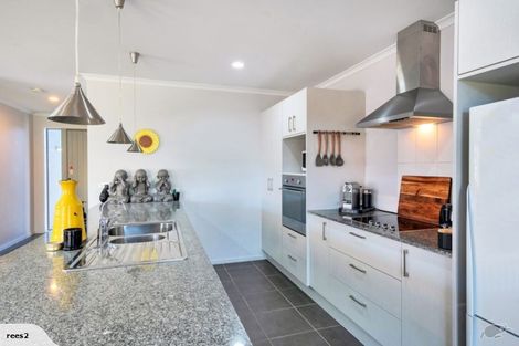 Photo of property in 220 Harbourside Drive, Karaka, Papakura, 2113